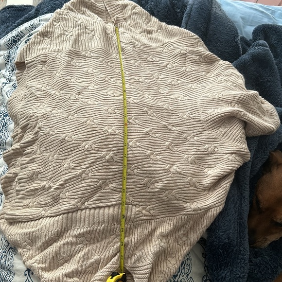 Sweater poncho from Neiman Marcus - Picture 5 of 6
